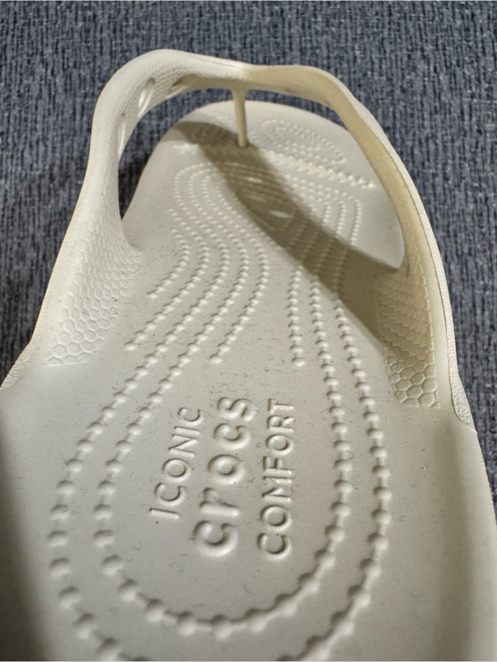 Crocs Classic Platform Flip Flops - Picture 9 of 16